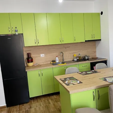 Apartment In The Center Of The 6 Minutes Walk From The