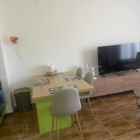 In The Center Of The 6 Minutes Walk From The Apartmán *